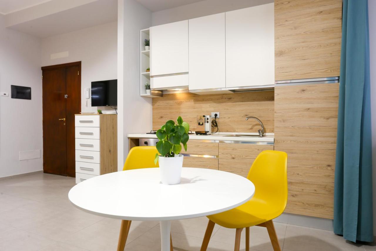 Le Stanze Di Mami Apartment Салерно Екстериор снимка
