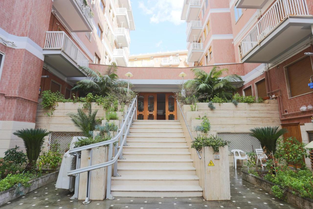 Le Stanze Di Mami Apartment Салерно Екстериор снимка