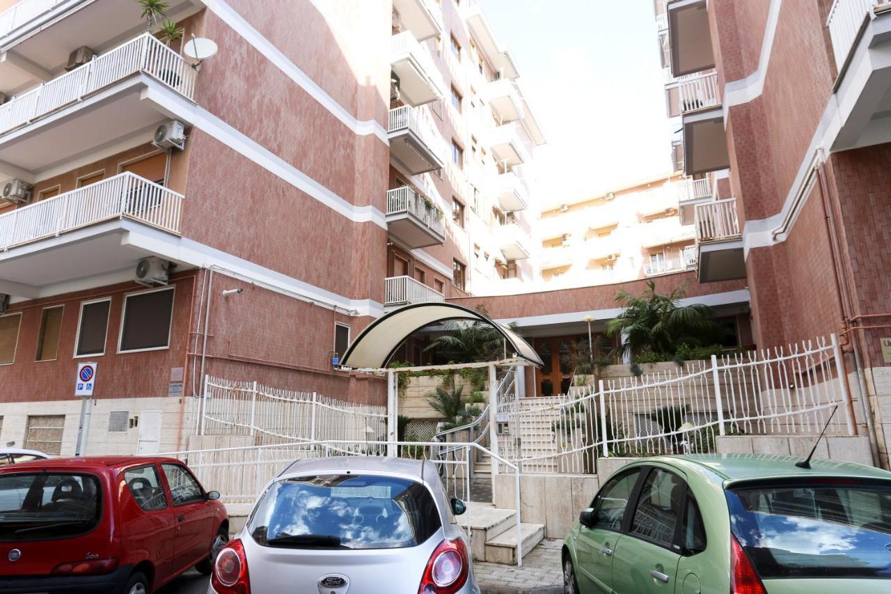 Le Stanze Di Mami Apartment Салерно Екстериор снимка